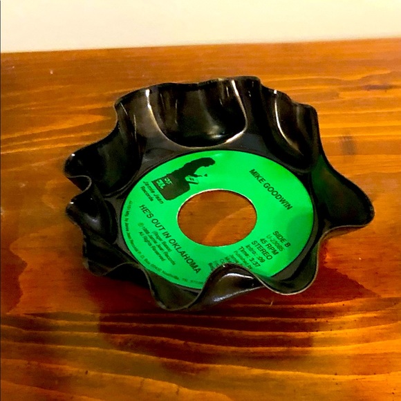 Vintage Vinyl Bowls 78’s & 45’s Saving the Environment and Saving the Music! - Picture 5 of 9
